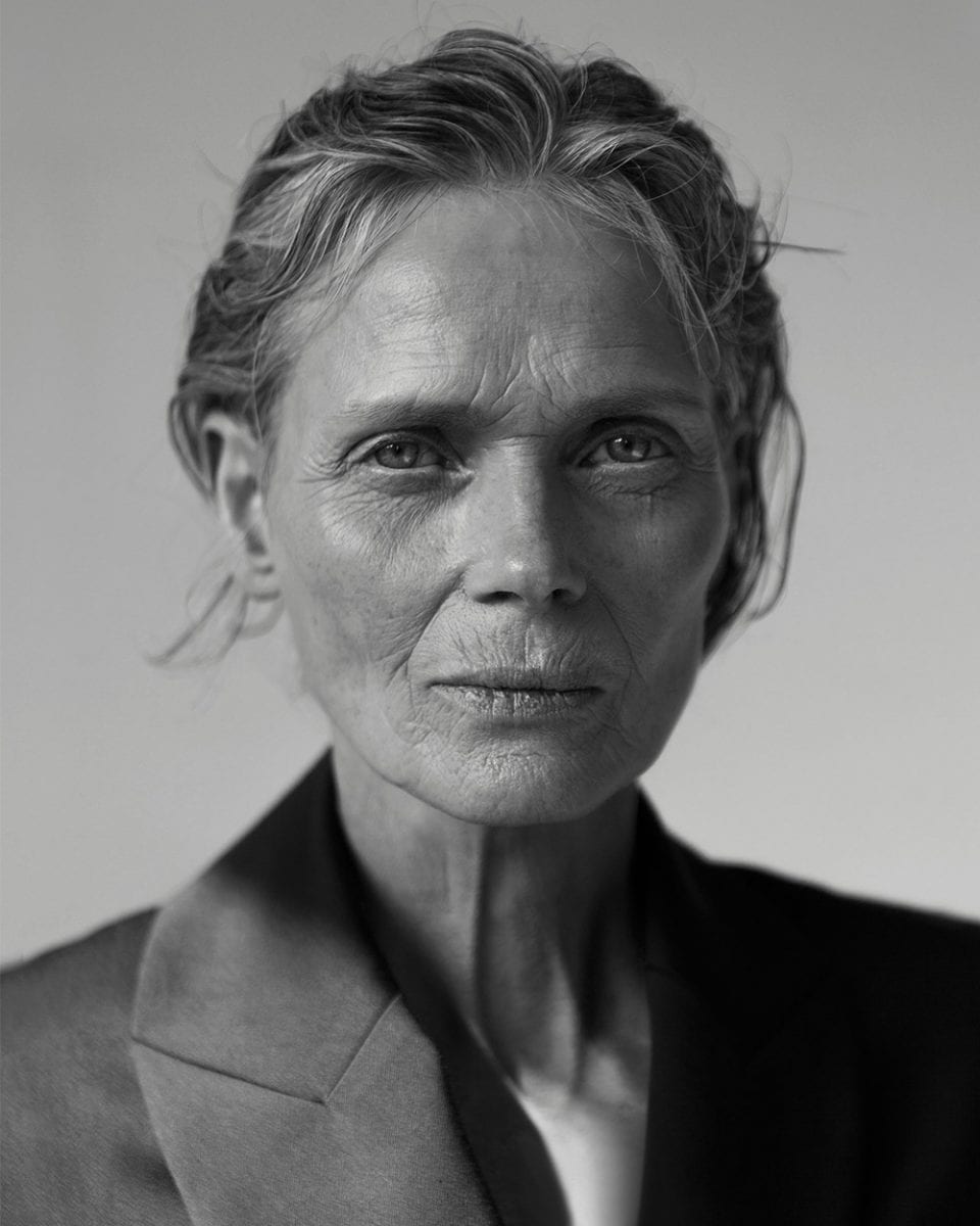 black and white studio portrait of an elderly white woman by Evelyn Bencicova