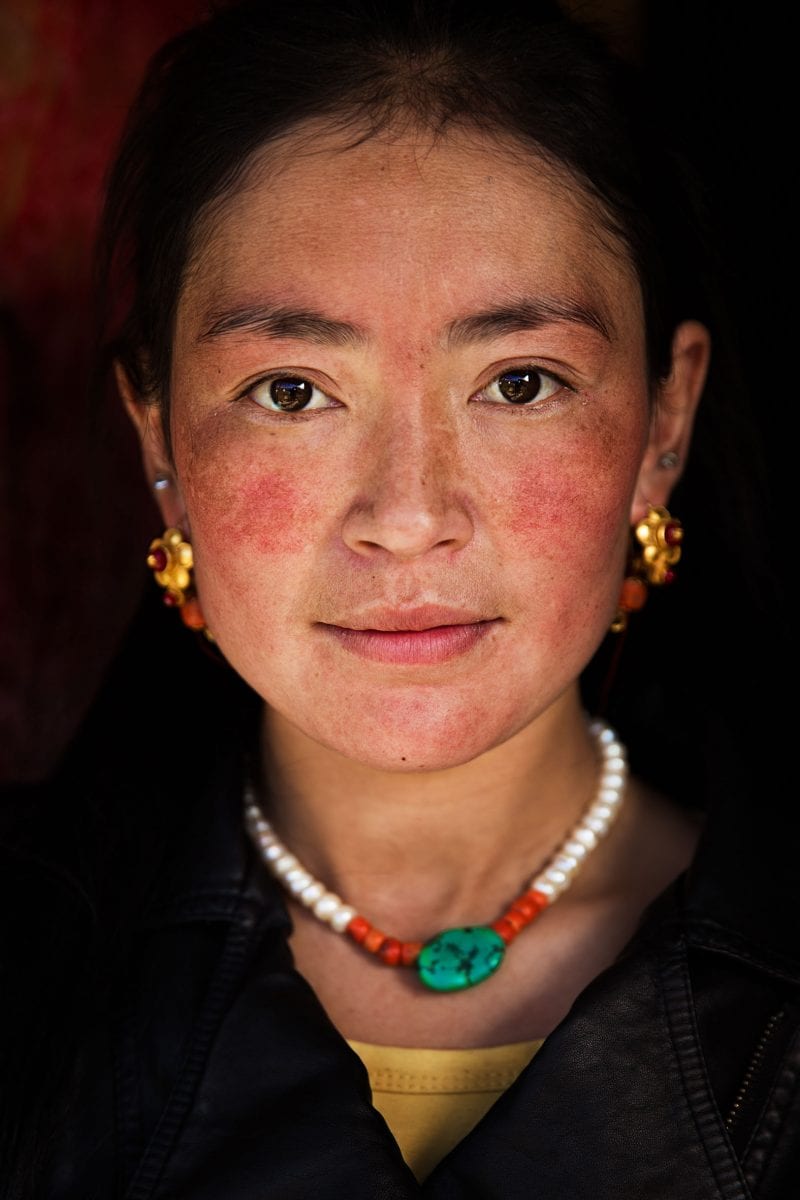 tibet woman portrait photography in color by mihaela noroc, the atlas of beauty series