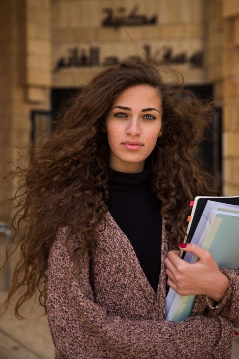 palestine woman portrait photography in color by mihaela noroc, the atlas of beauty series