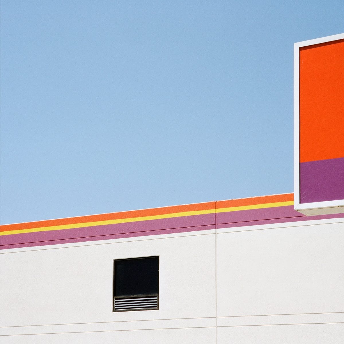 architecture color photography aesthetic and utilitarian effect in the greater Los Angeles area by Sinziana Velicescu