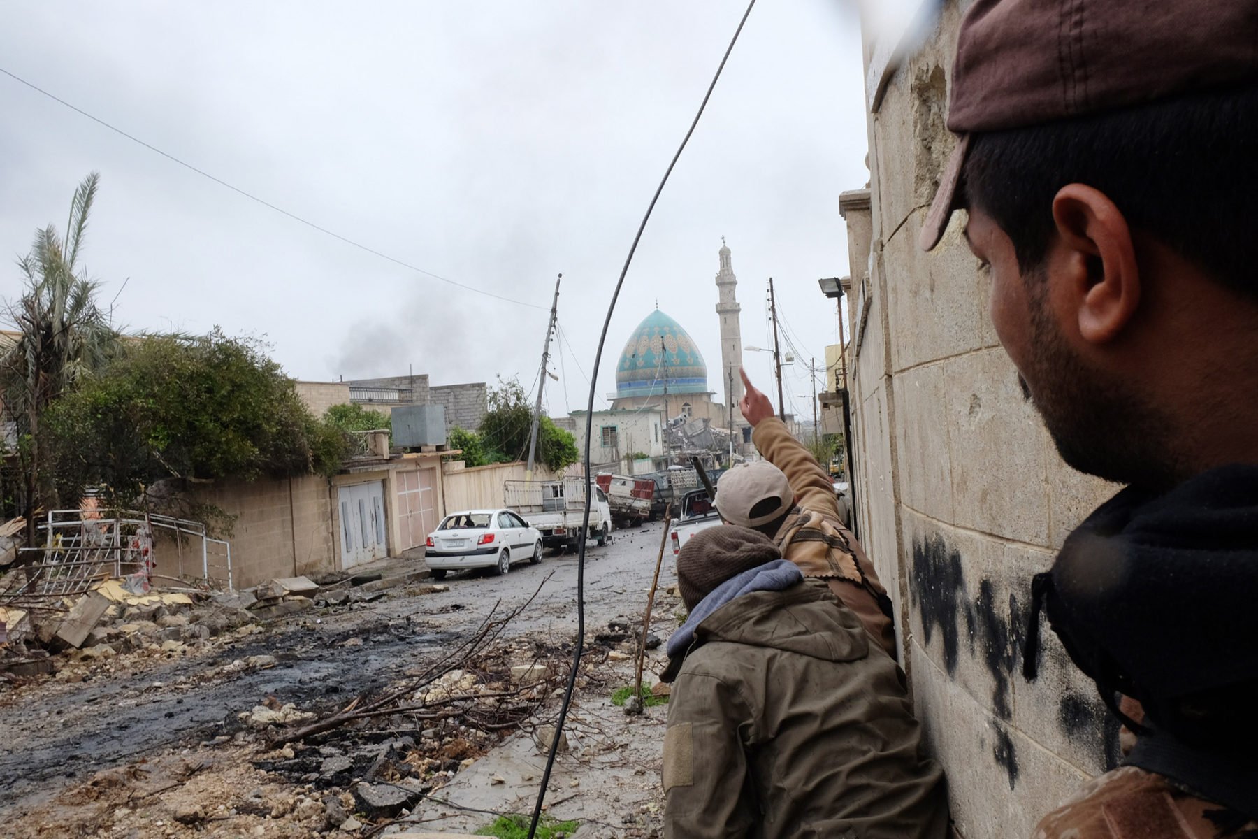 Iraqi forces are trying to locate a sniper in Western Mosul, Northern Iraq - March 23, 2017 Alpeyrie