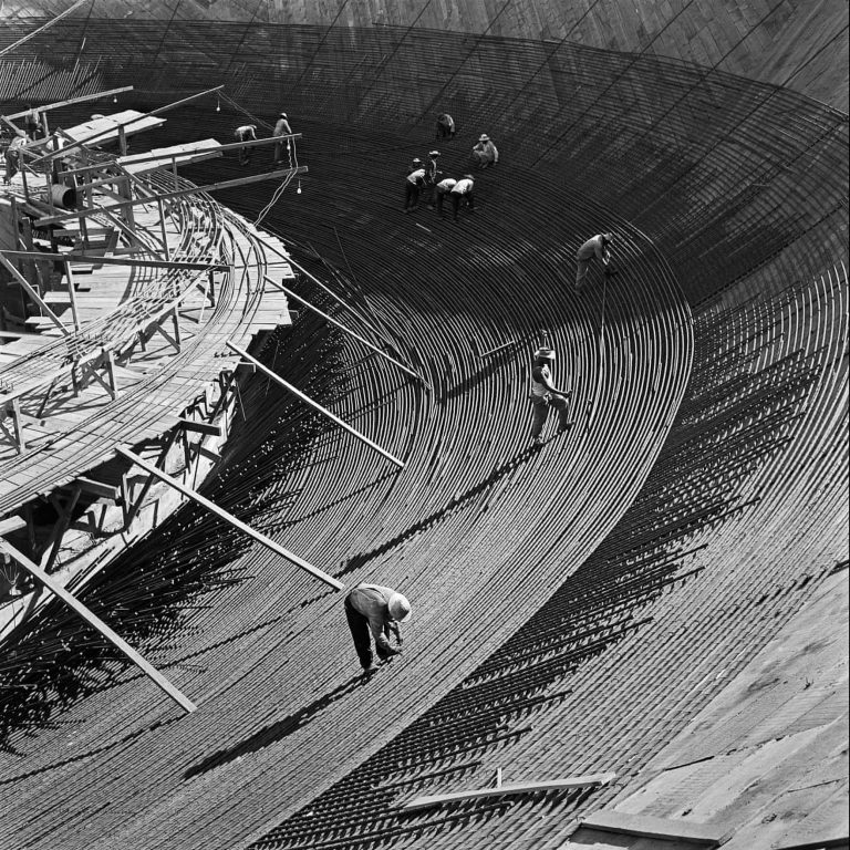 Black and white photograph of construction workers by Marcel Gautherot