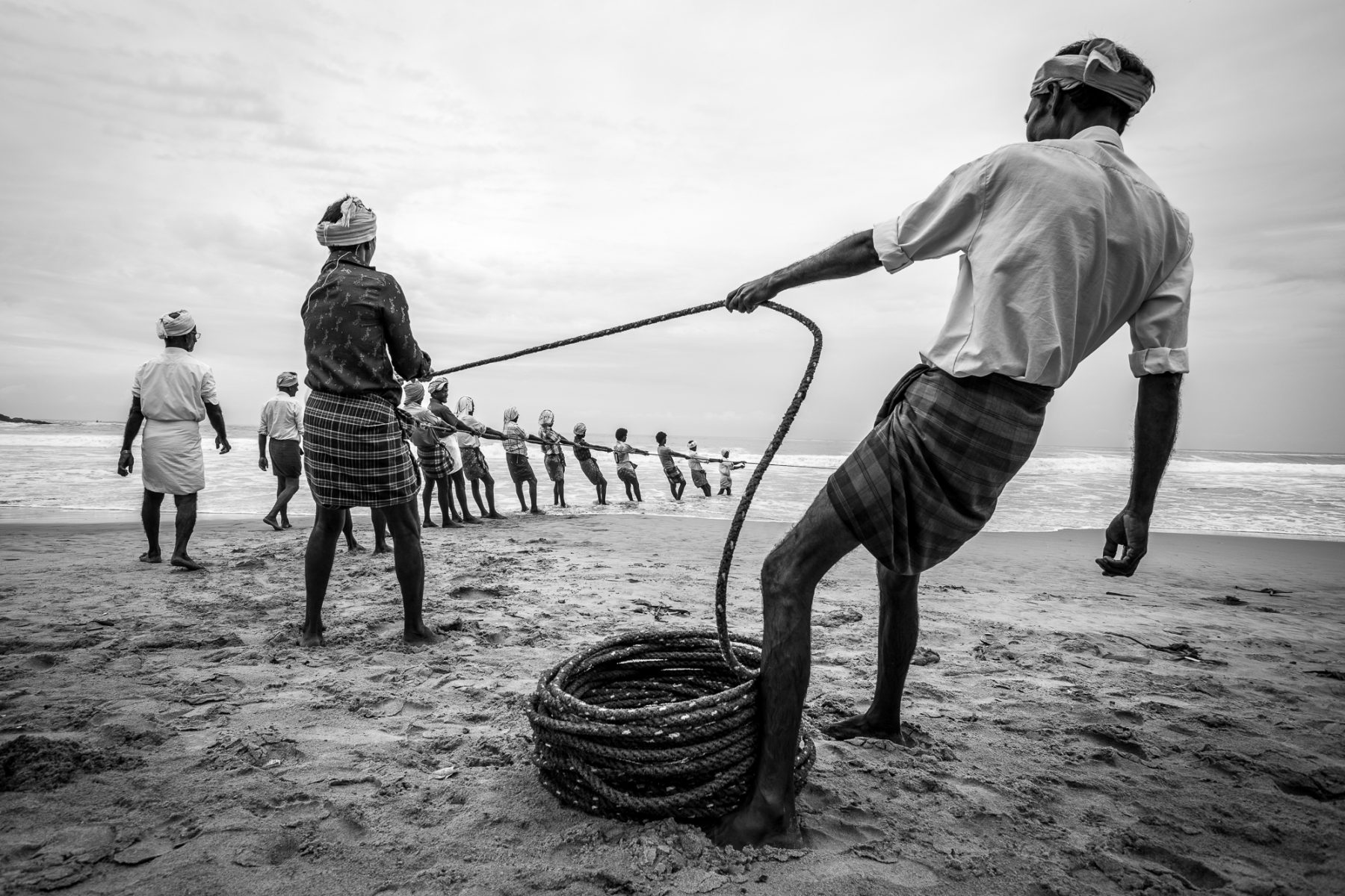 Black and white photography by Lorenz Berna, documentary, fishermen, Kerala, india, from 10 creative images by emerging photographers