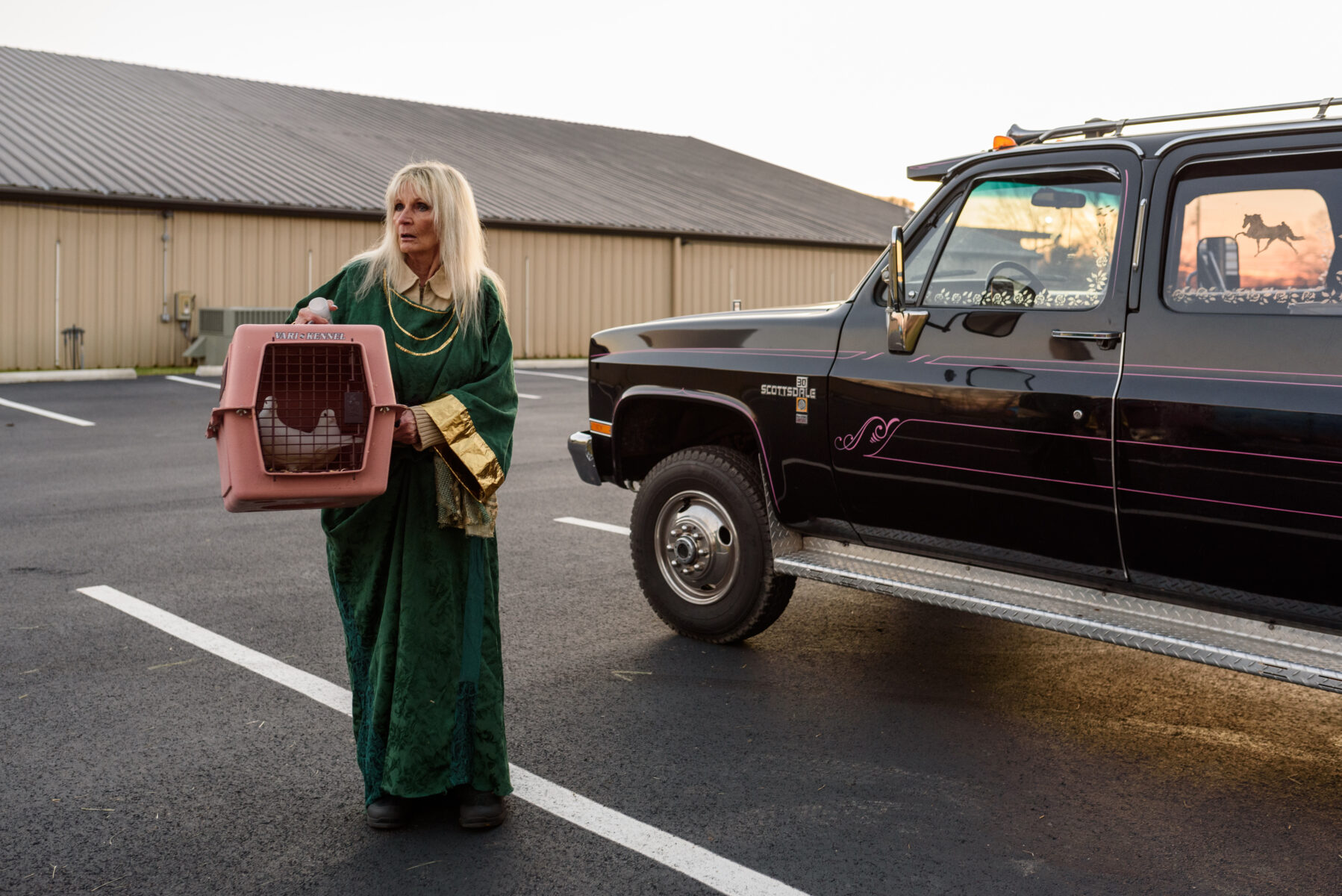 color photo of a woman in Ohio, USA by David Taffet