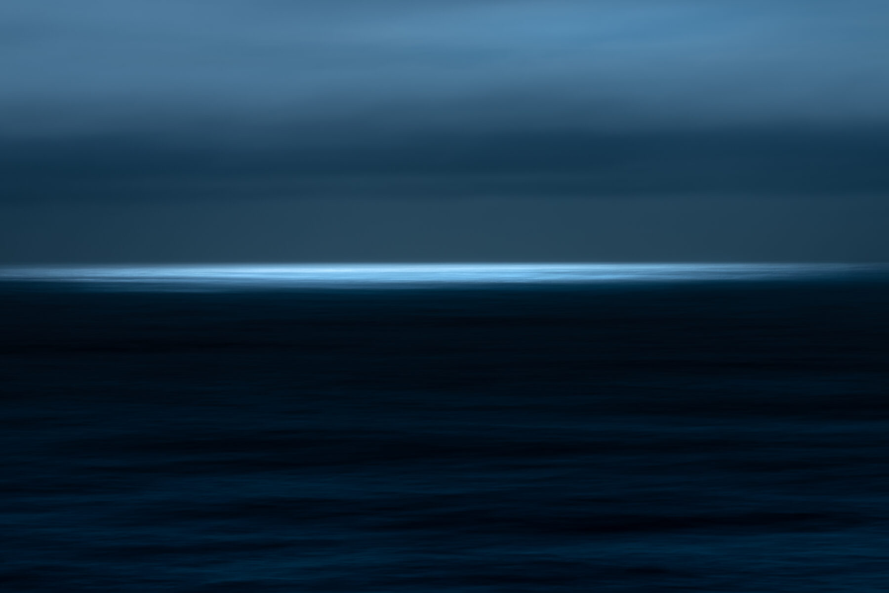 abstract color landscape photo of the sea and horizon by Lisa Shaw