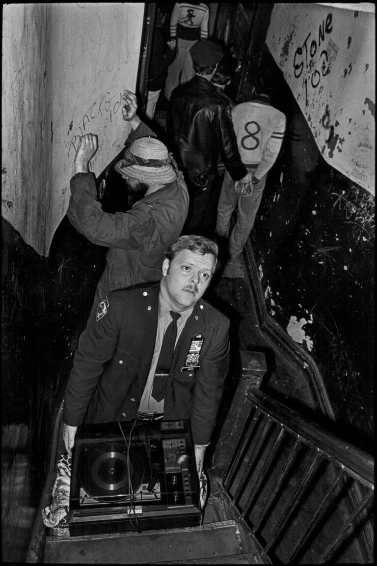 Cops, police. NYC, street photography by Jill Freedman