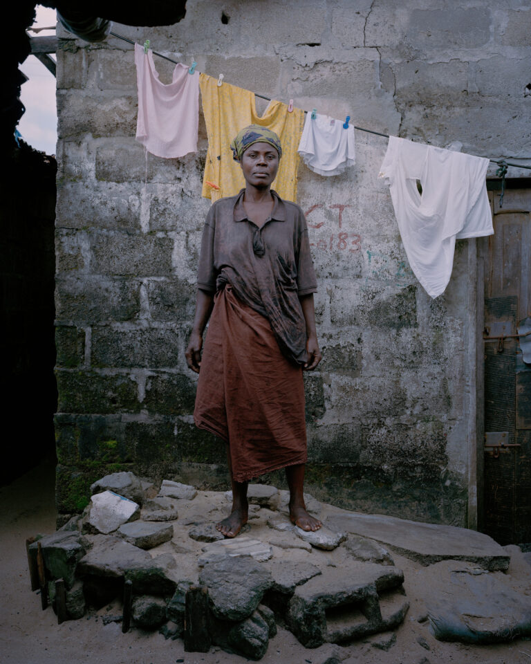 Color portrait documentary photography by Elliott Verdier