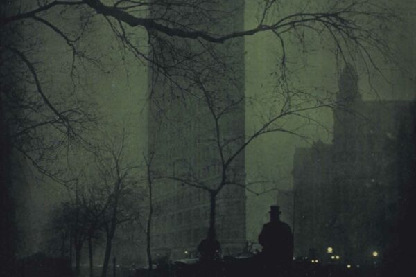 Analog color photo of New York building The Flatiron by Edward Steichen. Rare analog photograph becomes second most expensive ever sold