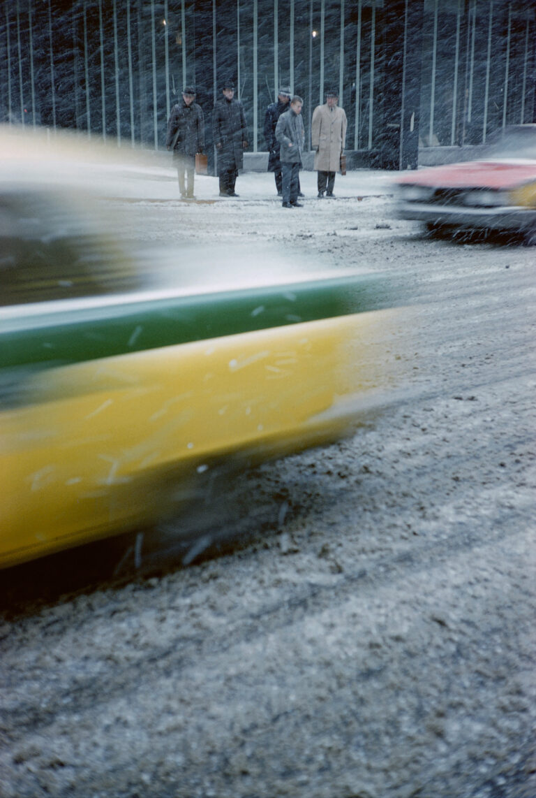 Saul Leiter street photography color, nyc,