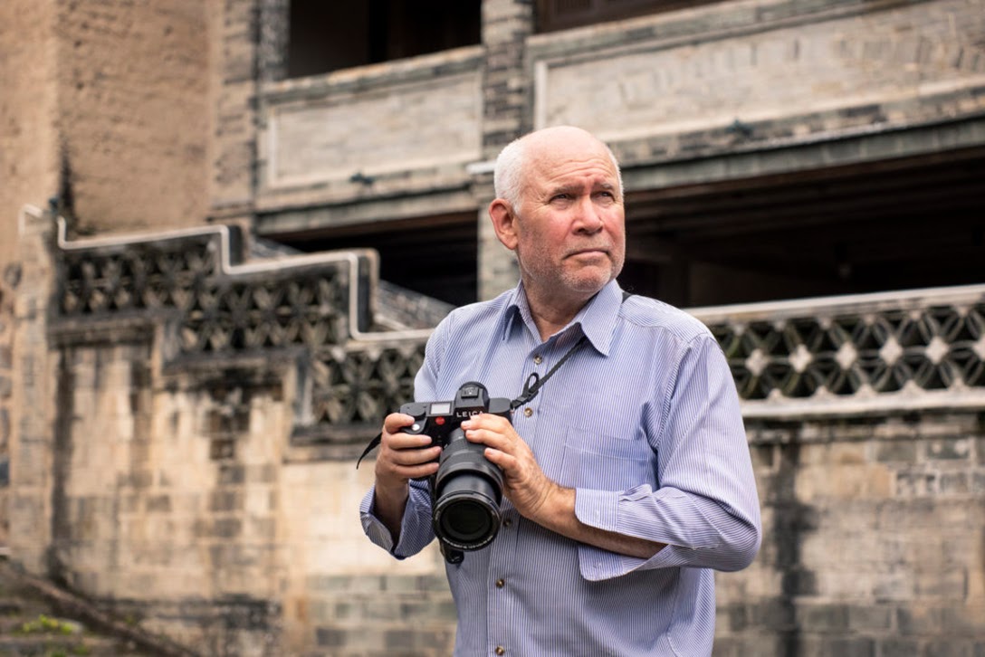 Portrait photo of Steve McCurry