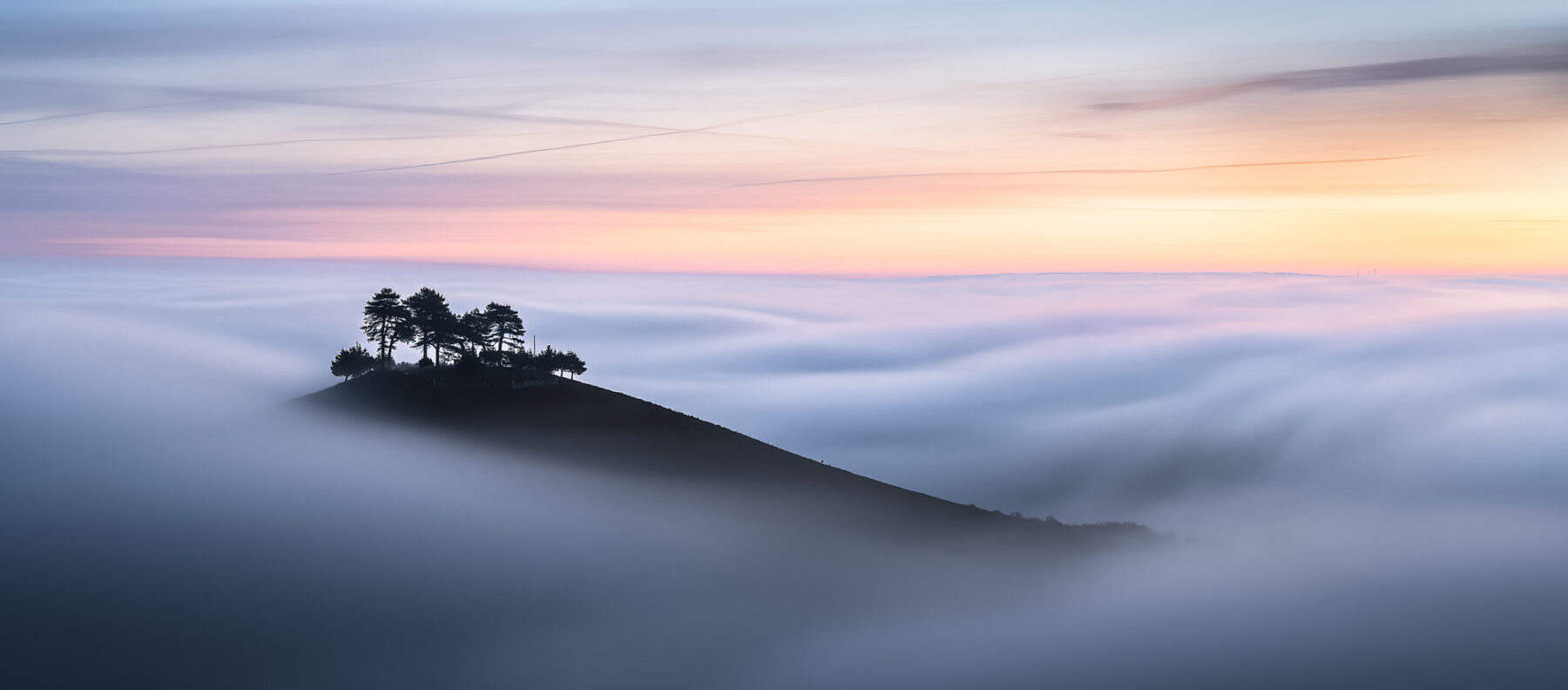 color landscape photo of Colmers Hill, Dorset, UK by Ian Asprey