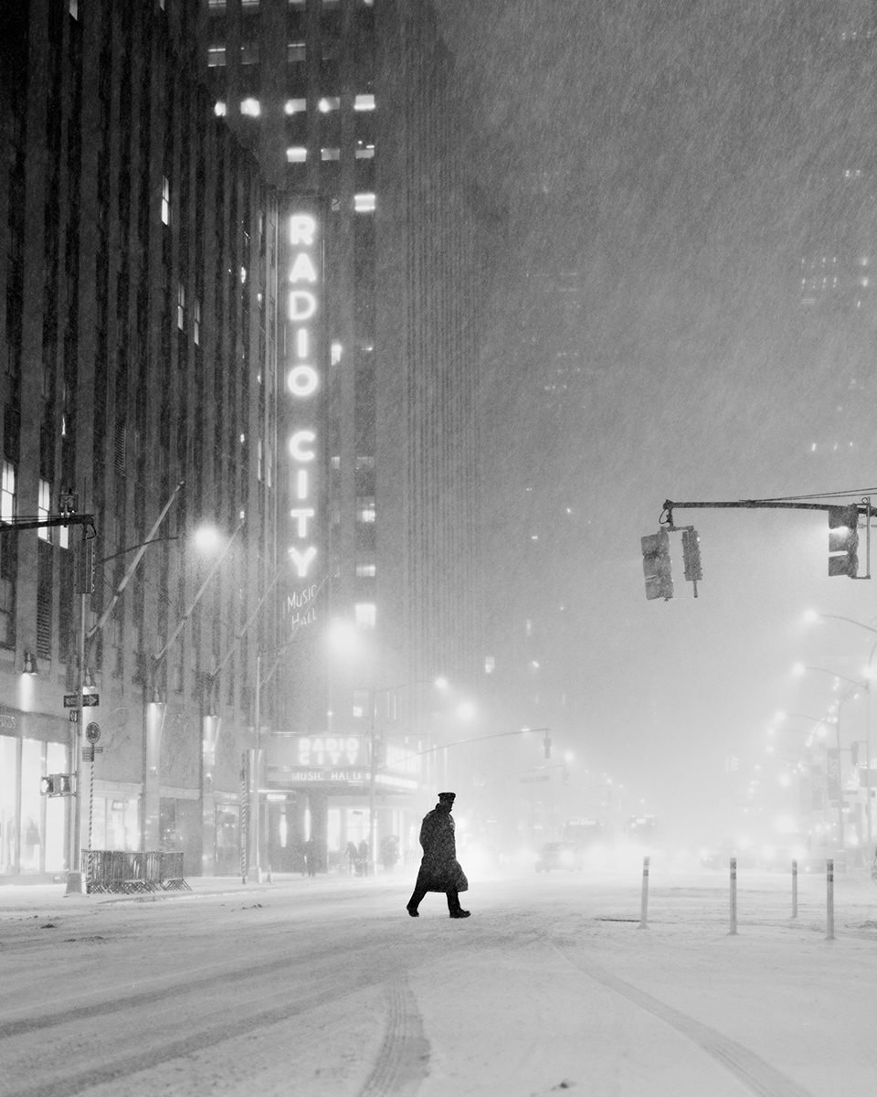 black and white street photo of New York in snow by Jc Calingo