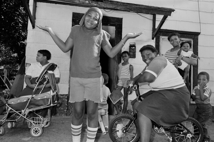 B&W photo by Sage Sohier, African American family, Newburgh, NY, 1983